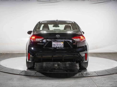 Certified 2024 Toyota Corolla SE image 4