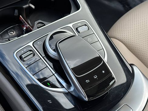 Used 2016 Mercedes-Benz C 300 4MATIC Sedan image 30