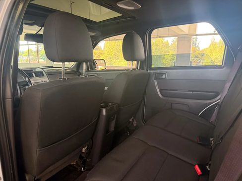 Used 2012 Ford Escape XLT FWD image 17