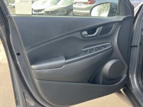 Used 2023 Hyundai Kona SEL w/ Cargo Package image 6
