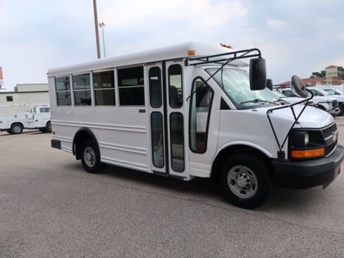 Used 2008 Chevrolet Express 3500 w/ School Bus Package image 3