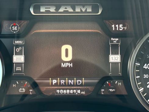 Used 2023 RAM 1500 Laramie AWD/4WD image 16