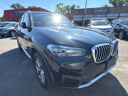 Used 2022 BMW X3 xDrive30i AWD/4WD image 3
