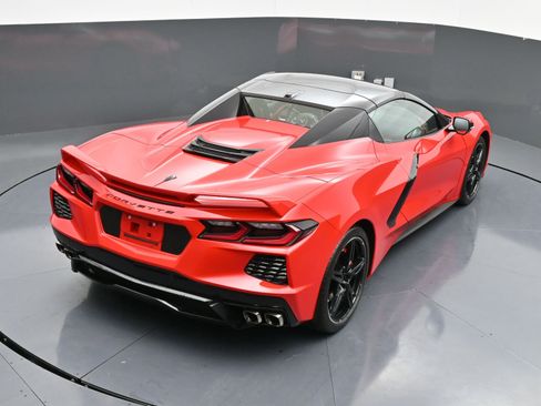 Used 2021 Chevrolet Corvette 2LT w/ Z51 Performance Package image 35