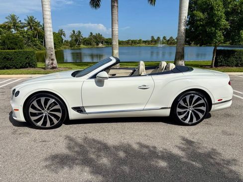 Used 2024 Bentley Continental GT AWD/4WD image 11