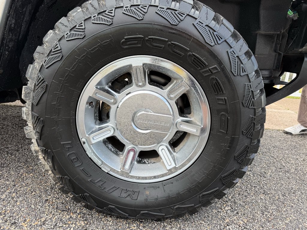 Used 2003 HUMMER H2 w/ Preferred Equipment Group AWD/4WD image 21