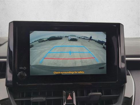 Used 2023 Toyota Corolla LE image 17