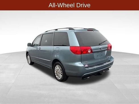 Used 2009 Toyota Sienna XLE image 5