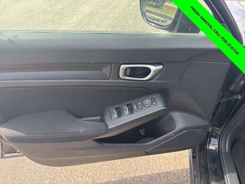 Used 2023 Honda Civic Sport image 17