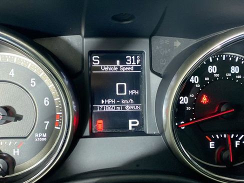 Used 2012 Jeep Grand Cherokee Laredo image 18