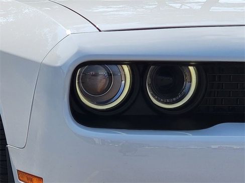 Used 2016 Dodge Challenger SRT Hellcat image 16