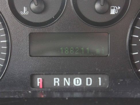 Used 2007 Ford Taurus SE FWD image 10