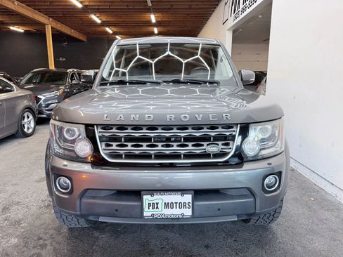 Used 2016 Land Rover LR4 HSE image 3