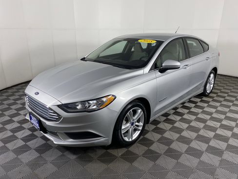 Used 2018 Ford Fusion S FWD image 9