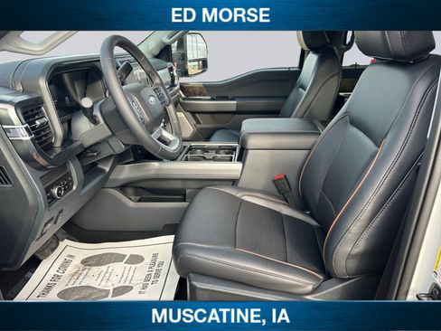 New 2026 Ford F250 Lariat w/ Black Appearance Package image 9