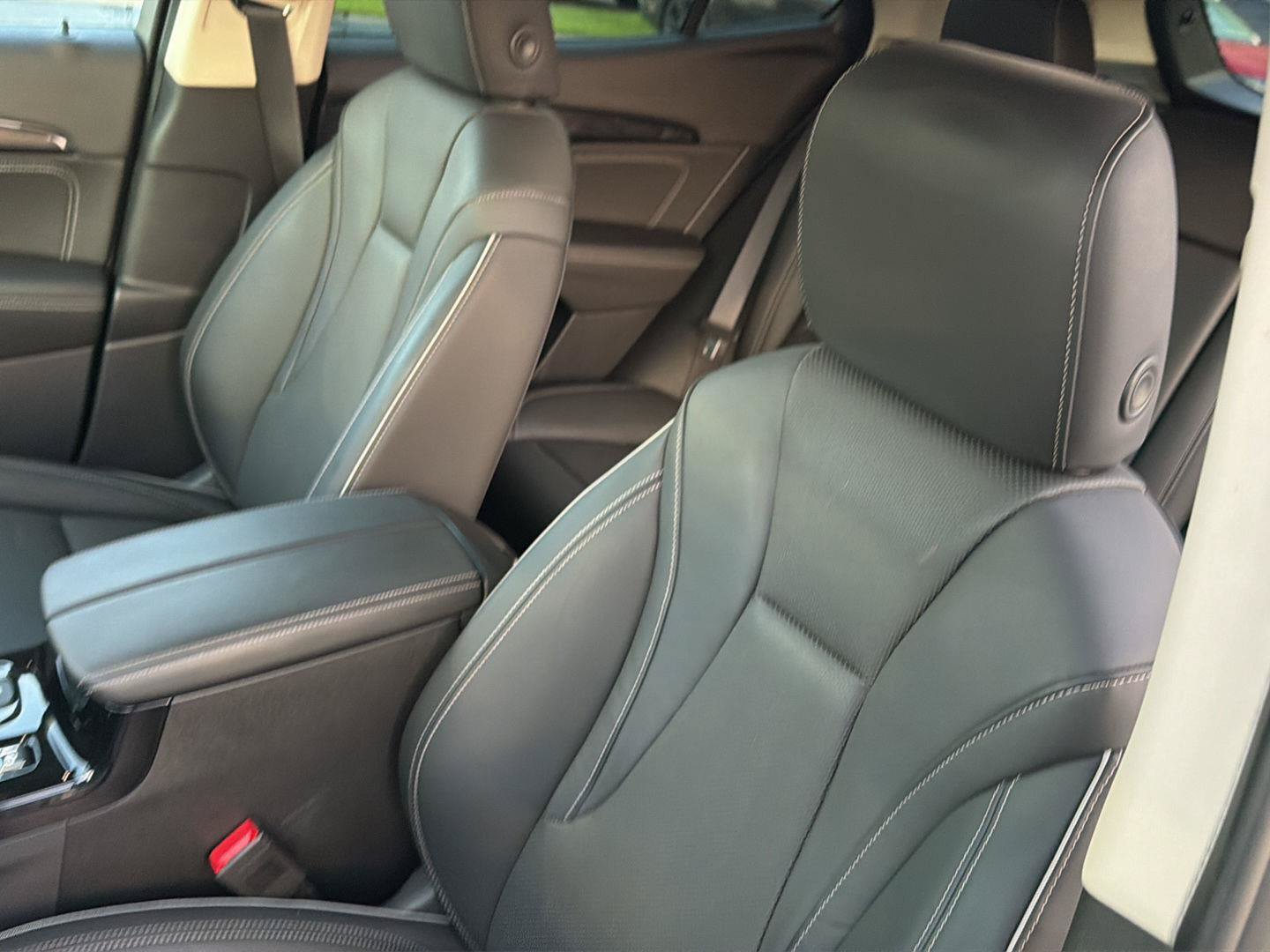 Used 2023 Buick Envision Essence w/ Technology Package I AWD/4WD image 30
