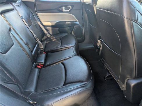 Used 2022 Jeep Compass Limited image 19