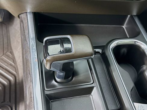 Used 2023 Chevrolet Silverado 1500 LTZ w/ Technology Package image 17