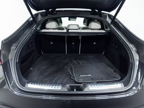 Used 2024 Mercedes-Benz GLC 300 4MATIC image 9