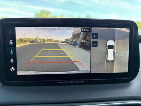 Used 2023 Hyundai Santa Fe SEL Premium image 18