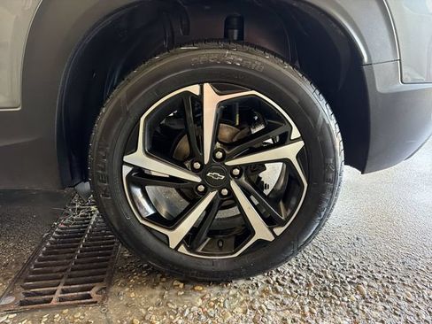 Certified 2022 Chevrolet TrailBlazer RS w/ Technology Package AWD/4WD image 10