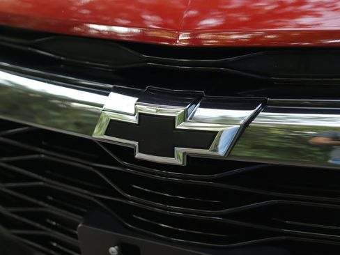 Used 2025 Chevrolet Blazer RS FWD image 35