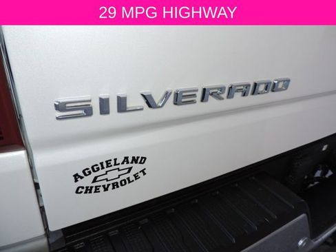 Used 2023 Chevrolet Silverado 1500 LTZ image 13
