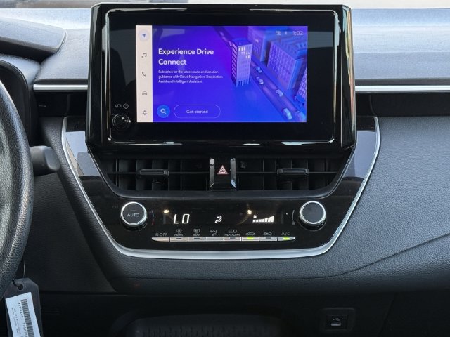 Used 2025 Toyota Corolla LE FWD image 18