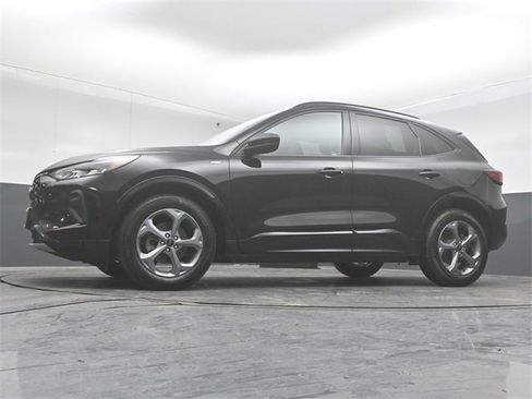 Used 2024 Ford Escape ST-Line w/ Equipment Group 301A image 39