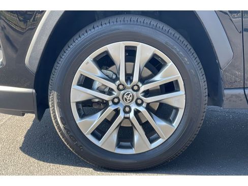 Used 2023 Toyota RAV4 XLE Premium FWD image 43