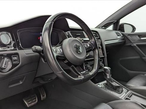 Used 2018 Volkswagen Golf R 4-Door AWD/4WD image 23