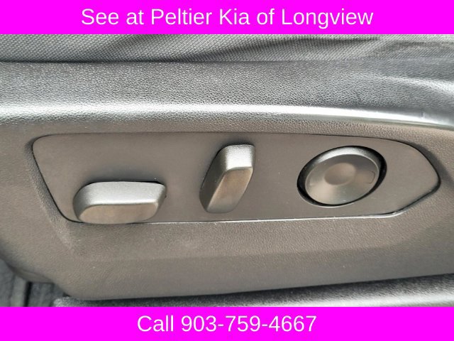 Used 2022 Chevrolet Tahoe LS RWD image 17