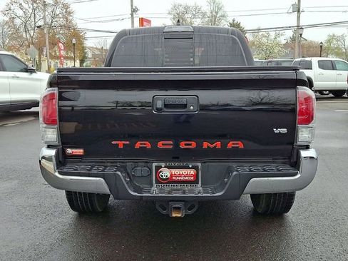Used 2023 Toyota Tacoma TRD Off-Road image 5