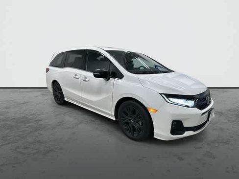 Certified 2026 Honda Odyssey Sport-L image 5