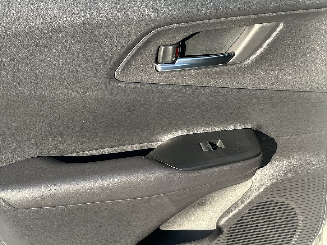 New 2026 Toyota Prius Plug-In Hybrid FWD image 17