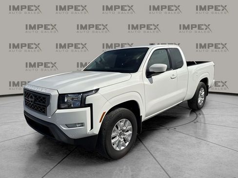 Used 2024 Nissan Frontier SV w/ SV Convenience Package image 1