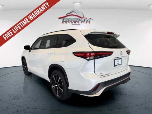 Used 2021 Toyota Highlander XSE FWD image 6
