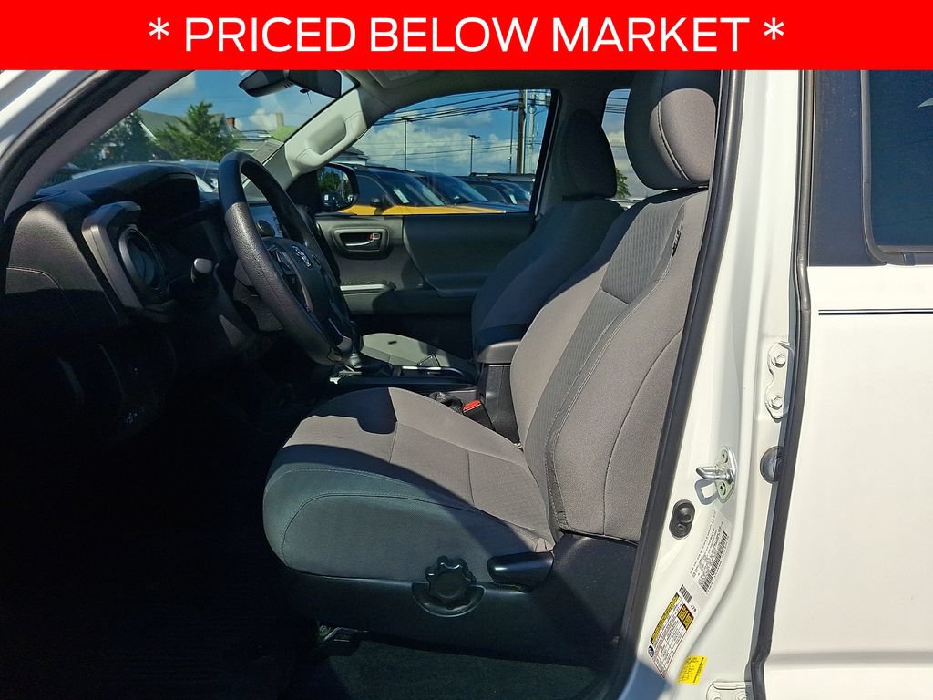 Used 2022 Toyota Tacoma SR w/ SR Convenience Package RWD image 13