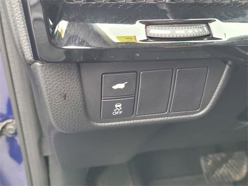 Used 2023 Honda CR-V EX-L image 17