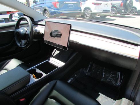 Used 2023 Tesla Model 3 Standard Range RWD image 16