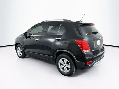 Used 2019 Chevrolet Trax LT w/ LT Convenience Package FWD image 5
