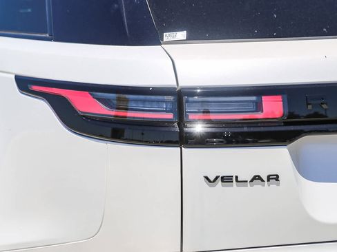 New 2026 Land Rover Range Rover Velar Dynamic SE image 7