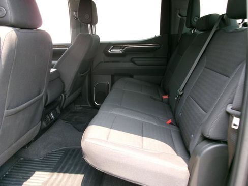 Used 2024 Chevrolet Silverado 1500 LT AWD/4WD image 10