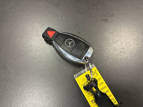 Used 2018 Mercedes-Benz GLC 43 AMG 4MATIC image 30