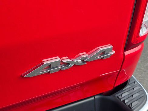 Used 2020 RAM 1500 Big Horn AWD/4WD image 10