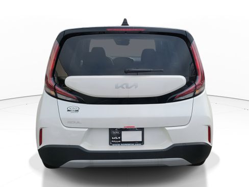 Used 2025 Kia Soul LX w/ LX Technology Package image 5