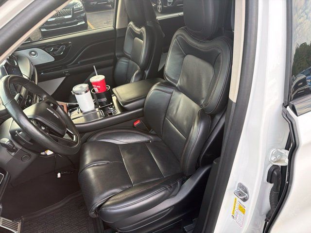 Used 2024 Lincoln Aviator Reserve w/ Equipment Group 201A AWD/4WD image 10