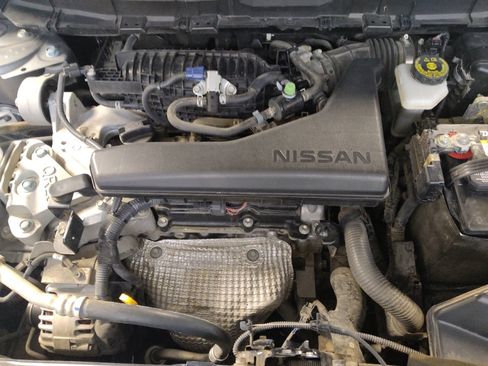 Used 2018 Nissan Rogue SV FWD image 30