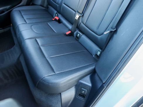 Used 2019 BMW X3 sDrive30i w/ Driving Assistance Package image 19