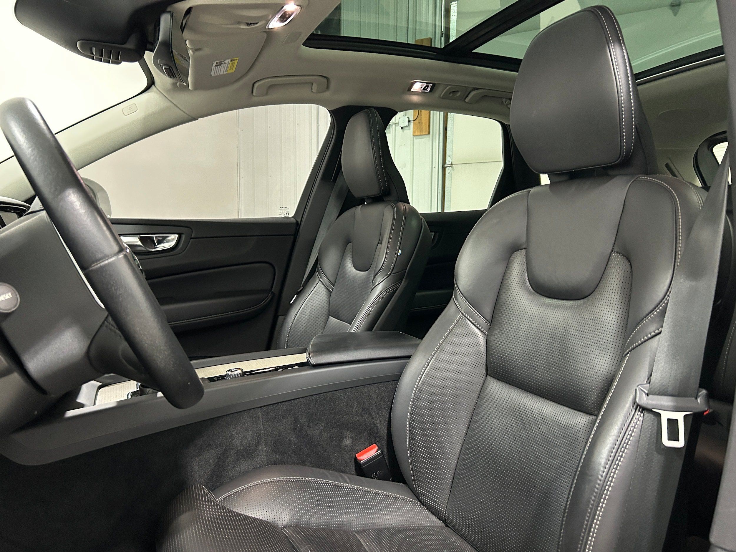 Used 2021 Volvo XC60 T5 Inscription AWD/4WD image 24